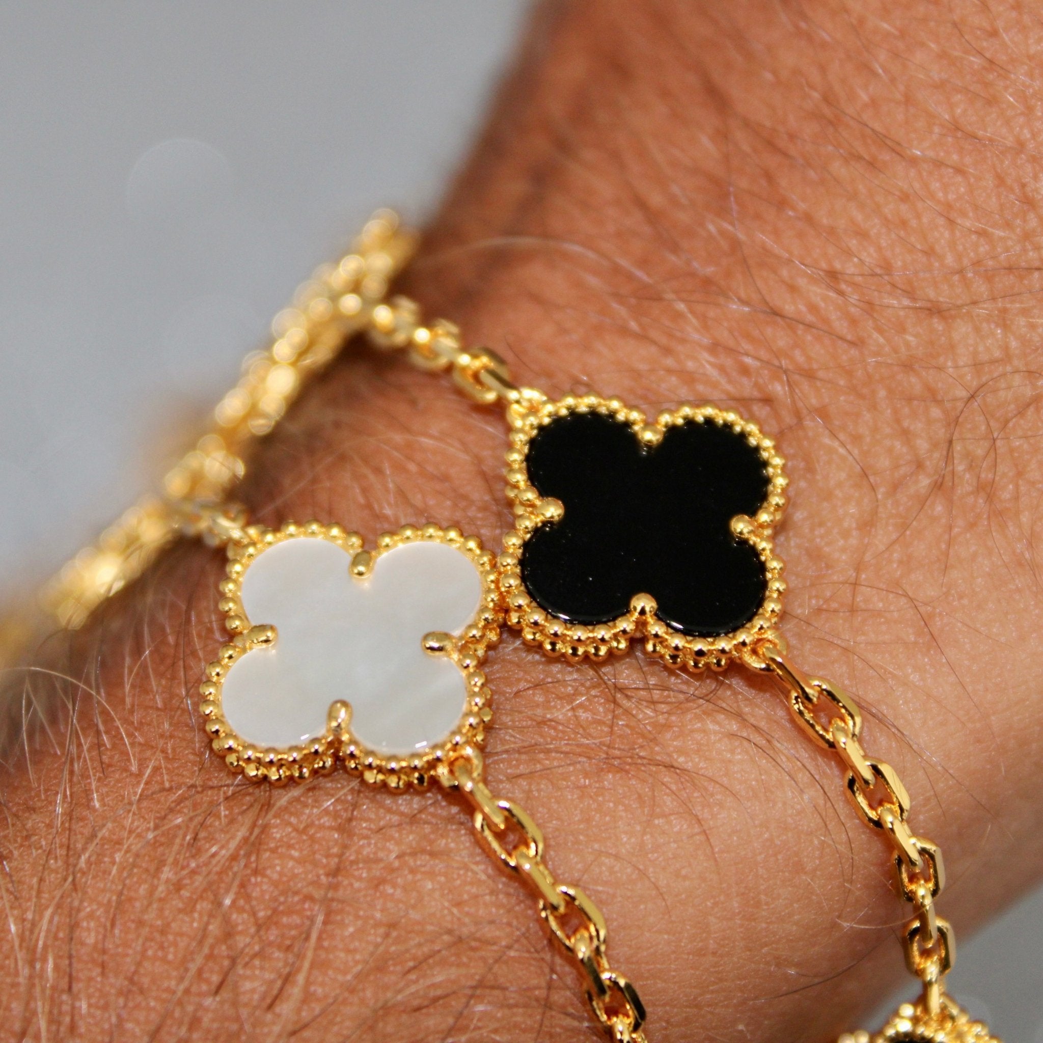 BRACELET TRÈFLE - NOIR - SAINT LEONE